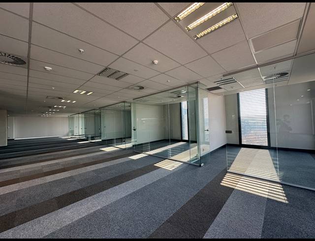 11,400M² OFFICE FOR SALE IN CENTURION CENTRAL